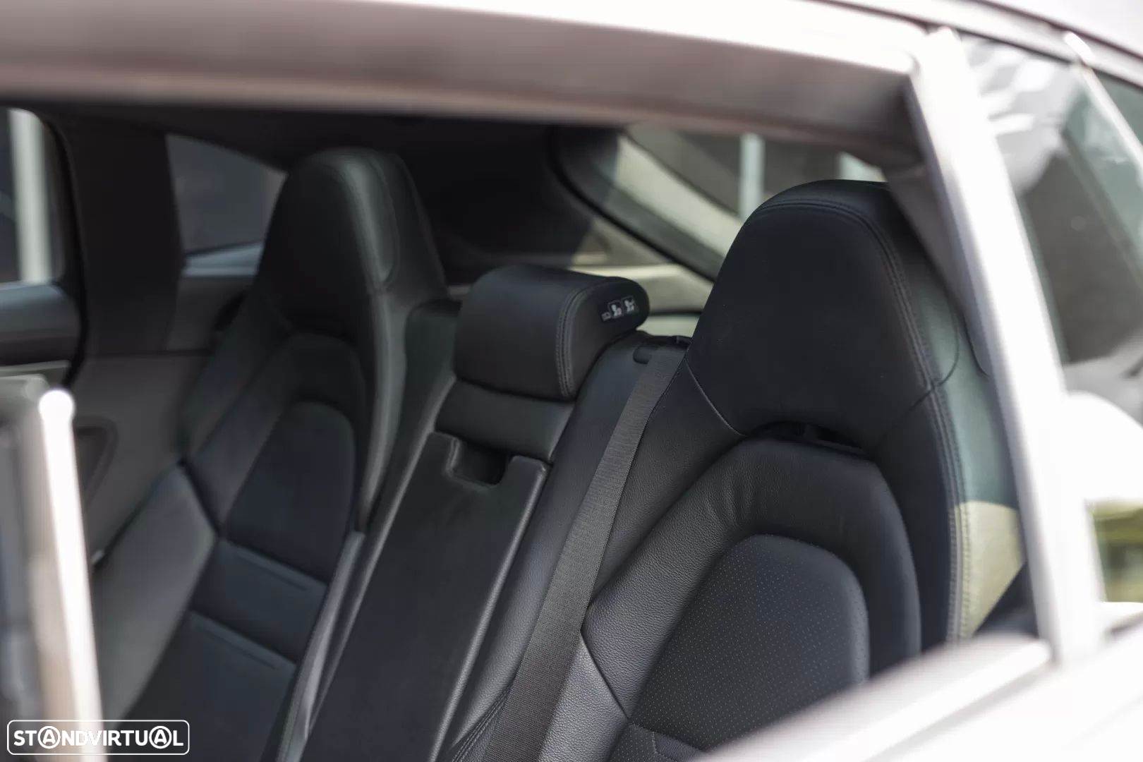 Porsche Panamera Sport Turismo 4S E-Hybrid - 17