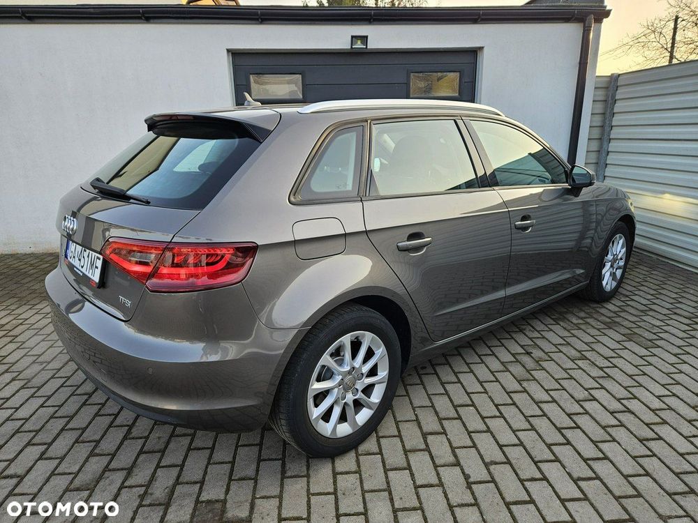 Audi A3 Sportback 1.4 TFSI Attraction - 17