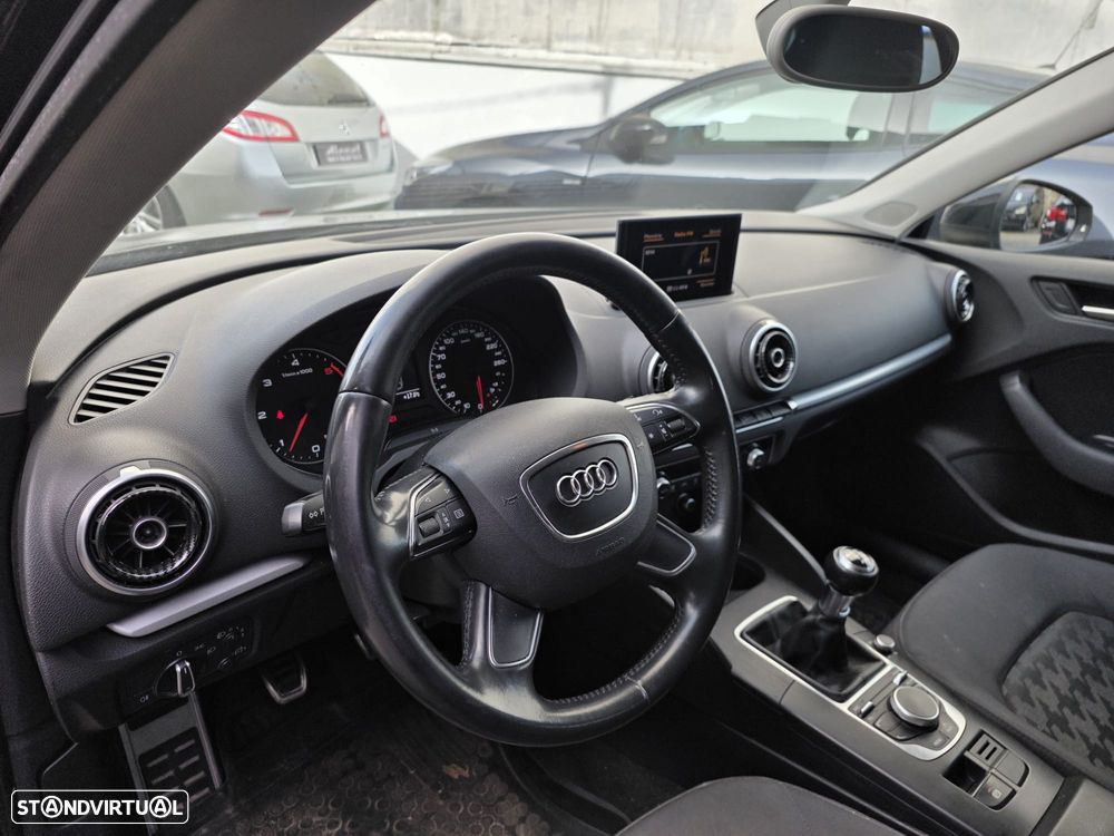 Audi A3 Sportback 1.6 TDI (clean diesel) S line Sport Pack - 10