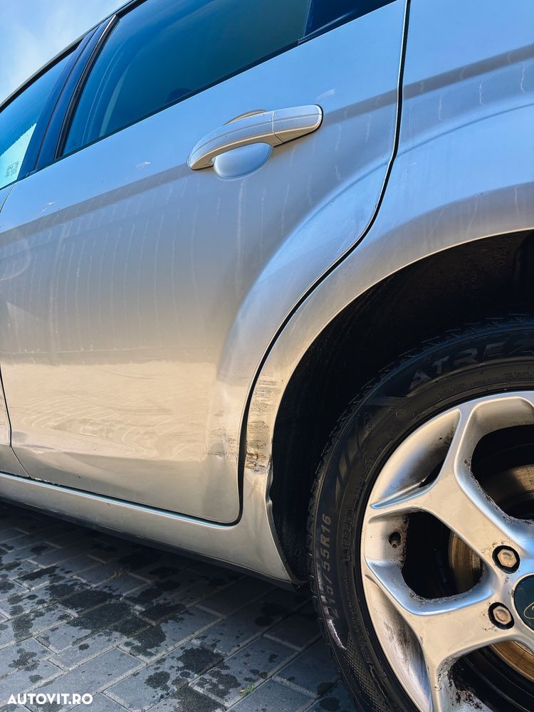 Ford Focus 1.6 Trend - 12