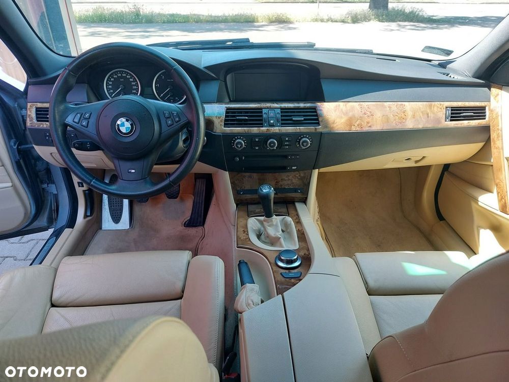 BMW Seria 5 - 15