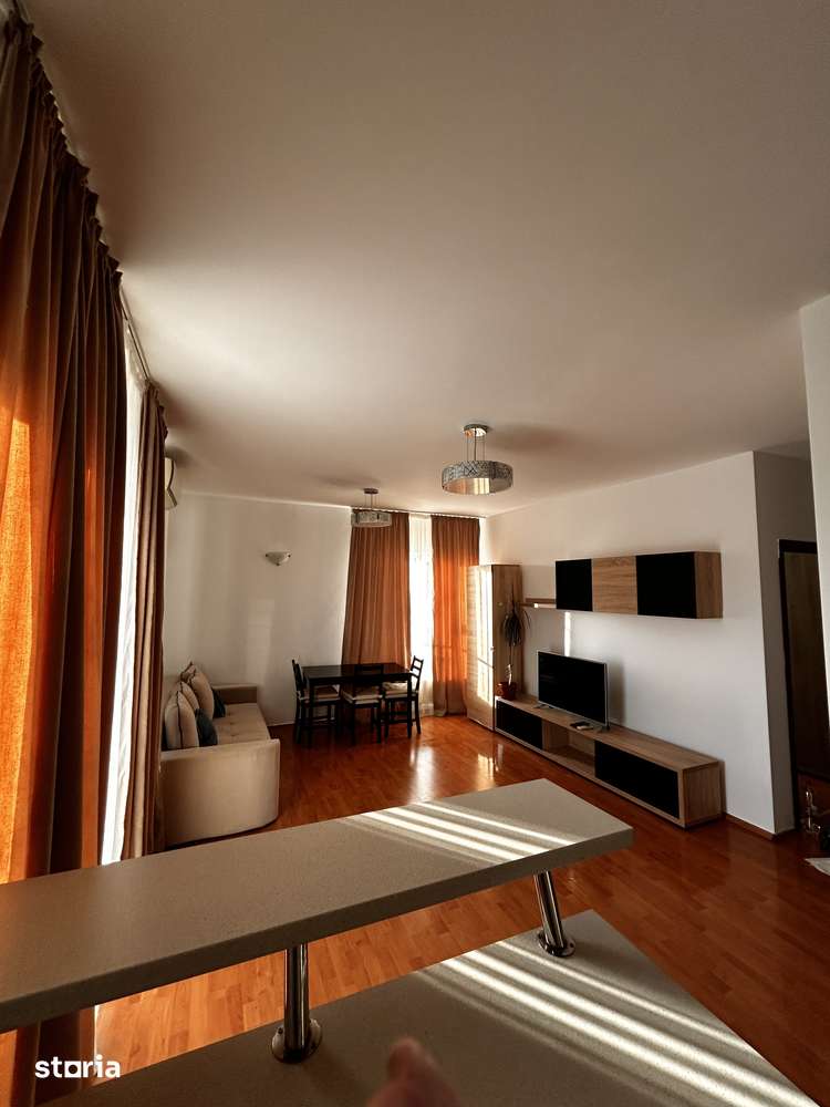 Inchiriez Ap. 2 camere, cu Parcare, Titan, Complex Rasarit de Soare — fotografia 1