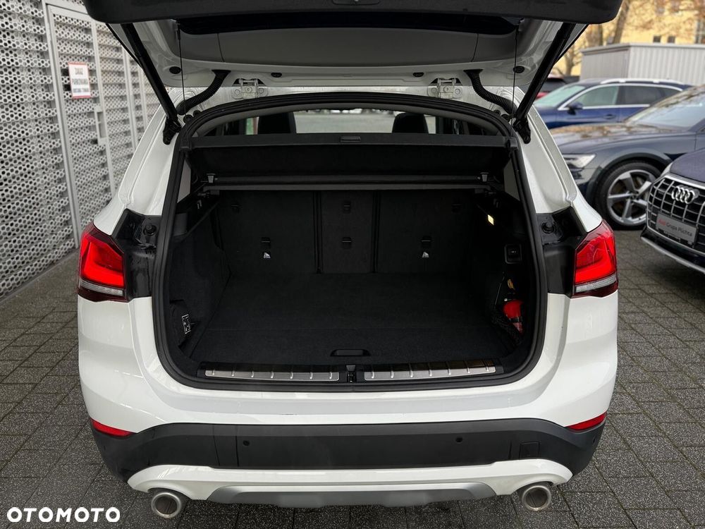 BMW X1 xDrive20i GPF xLine - 21
