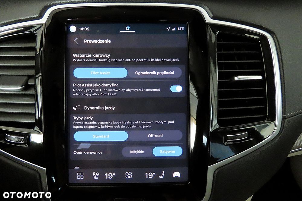 Volvo XC 90 B5 D AWD Ultimate Dark - 36