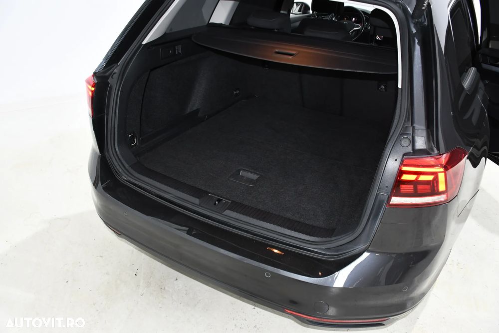 Volkswagen Passat 2.0 TDI SCR DSG Highline - 40