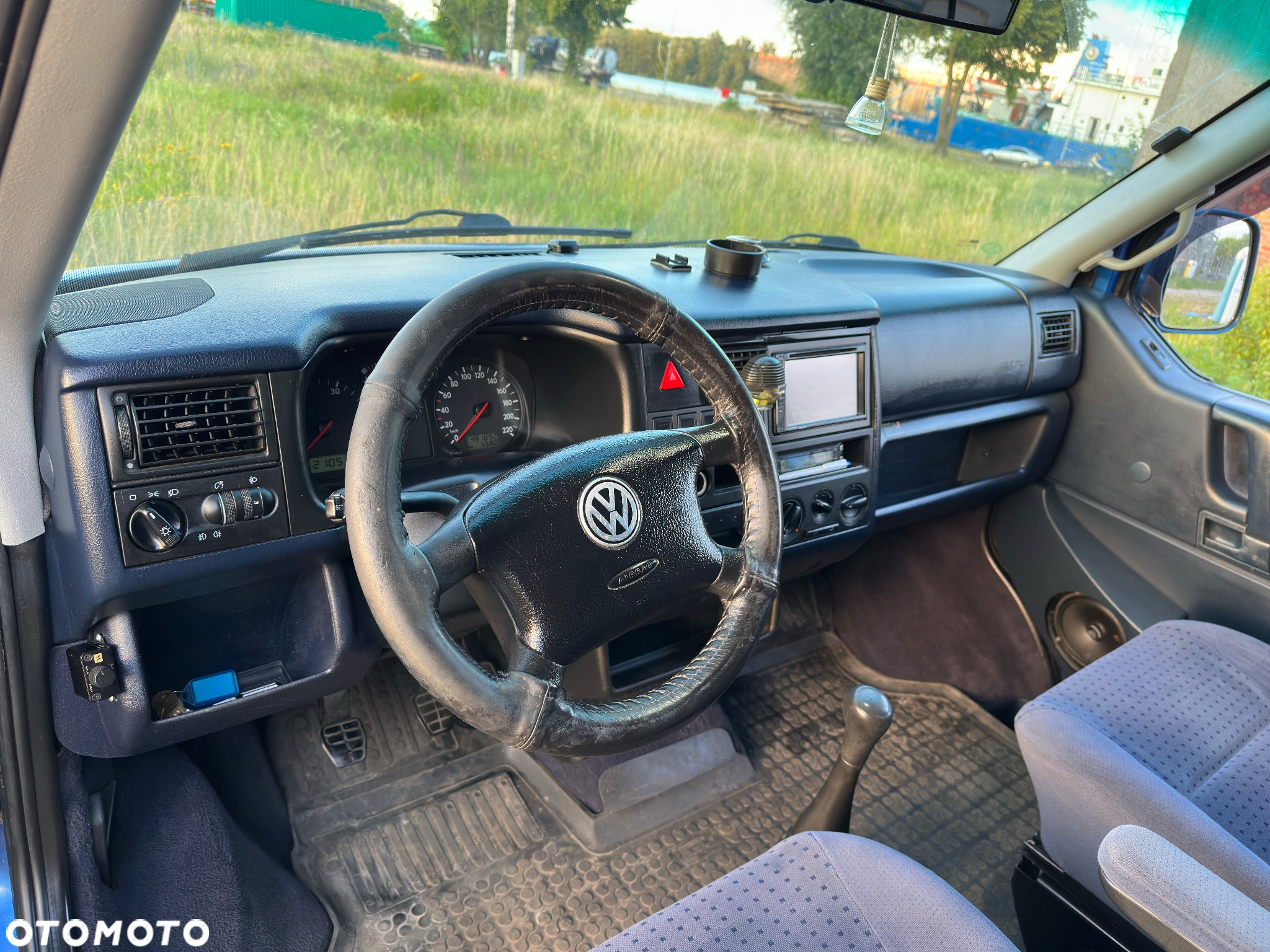 Volkswagen Caravelle TDI Basis / CL - 12