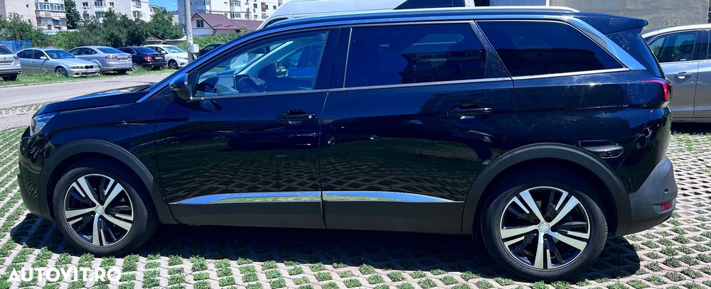 Peugeot 5008 1.2L PureTech EAT8 S&S Allure Pack - 8