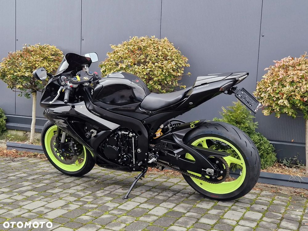 Suzuki GSX-R - 7