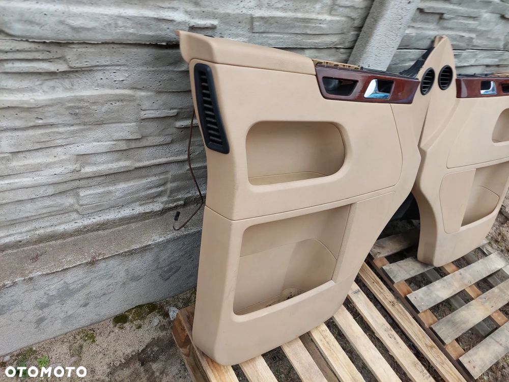 VOLKSWAGEN T5 MULTIVAN BEŻOWY BOCZEK DRZWI LEWY PRAWY - 3