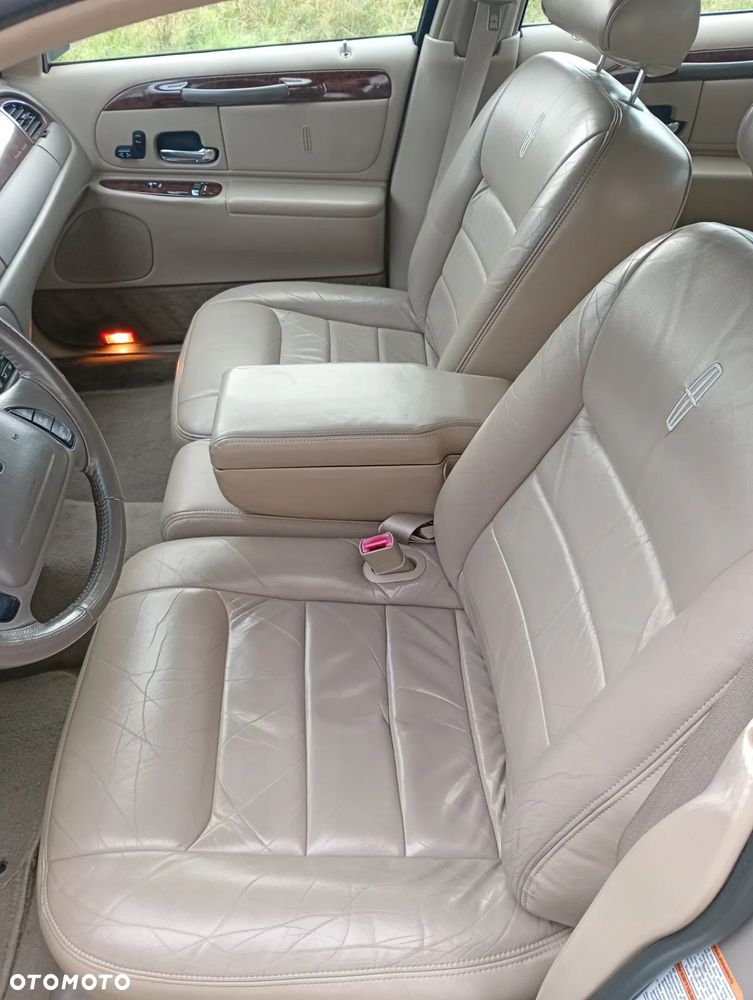 Lincoln Town Car 4.6 Executive - 7
