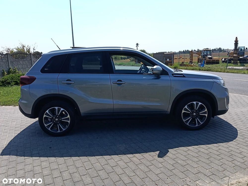 Suzuki Vitara 1.5 Dualjet Hybrid AGS Comfort+ "SHINKAI" - 5