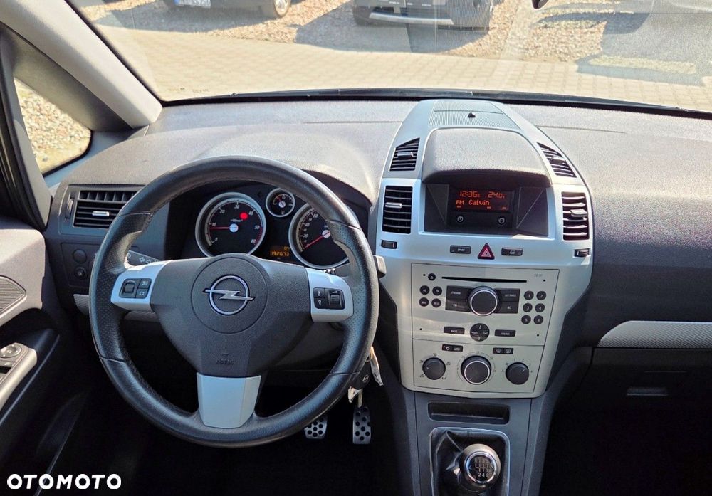 Opel Zafira - 19