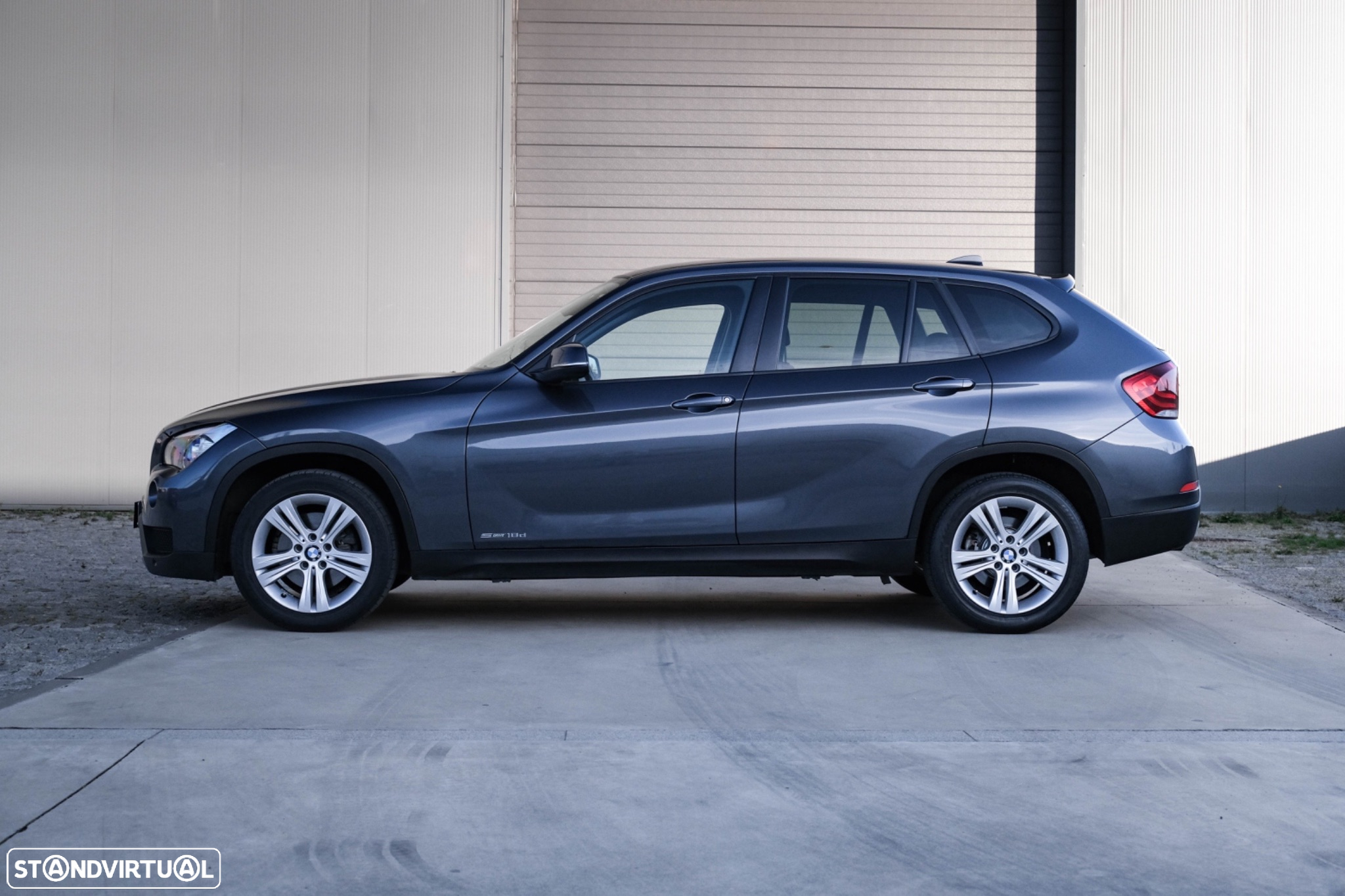 BMW X1 18 d sDrive Auto - 5