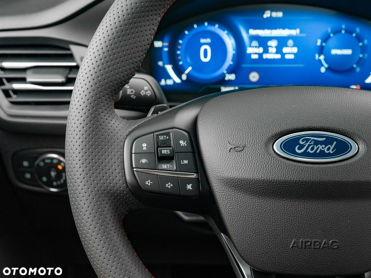 Ford Focus - 17