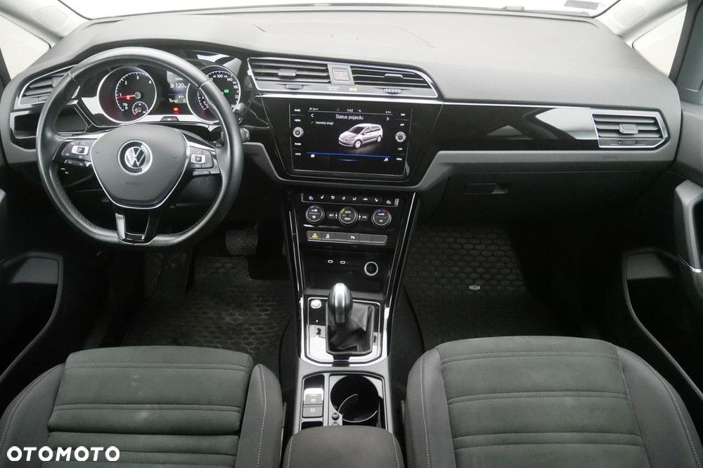 Volkswagen Touran - 8