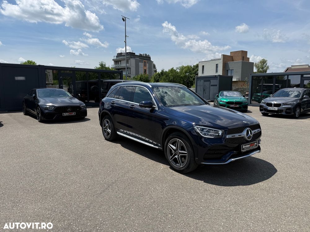 Mercedes-Benz GLC 200 4MATIC 9G-TRONIC AMG Line - 2