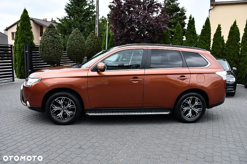 Mitsubishi Outlander 2.0 2WD CVT Diamant Edition+ - 27