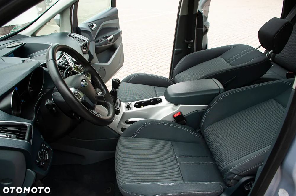 Ford C-MAX 1.6 Ti-VCT Titanium - 39