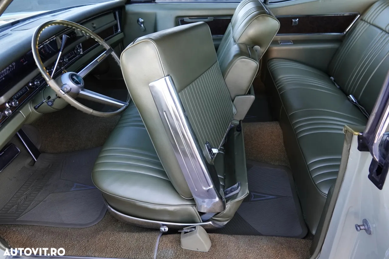 Pontiac Bonneville - 23
