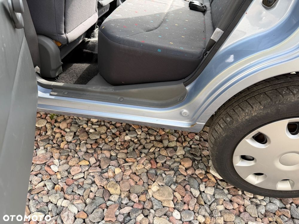 Suzuki Alto 1.1 GL - 18