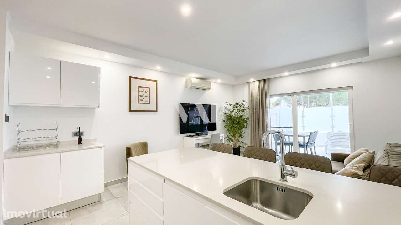 Apartamento T1+1 Renovado com Terraço em Vale do Lobo - Grande imagem: 4/17