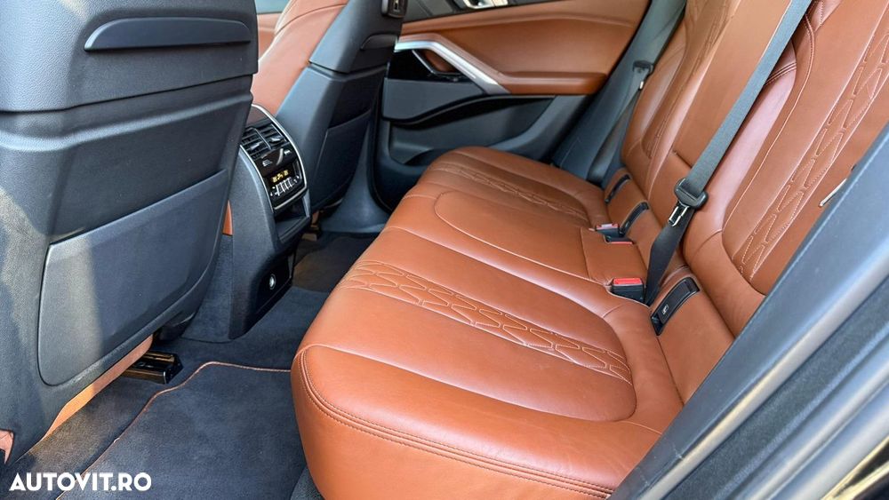 BMW X6 - 22