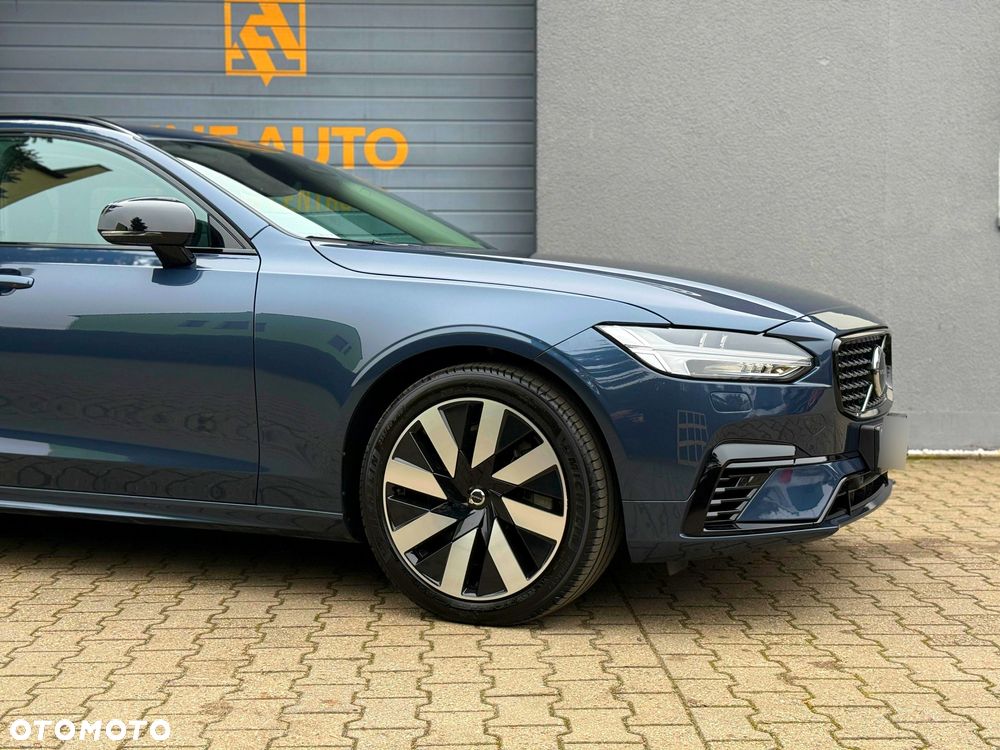 Volvo V90 T6 AWD Plug-In Hybrid Plus Dark - 5