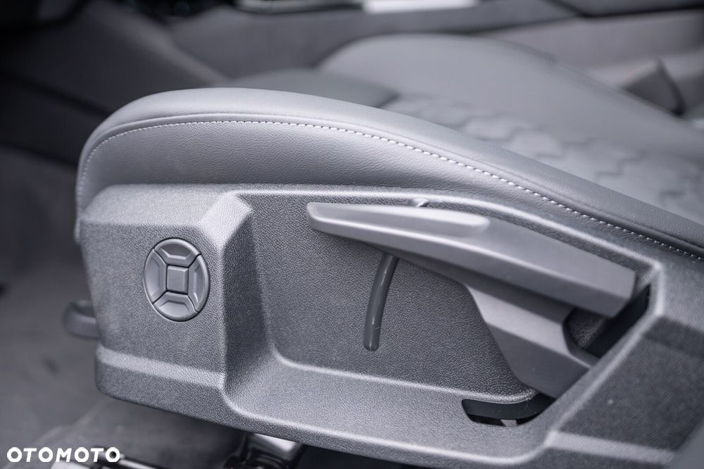 Audi A6 Sportback e-tron - 12