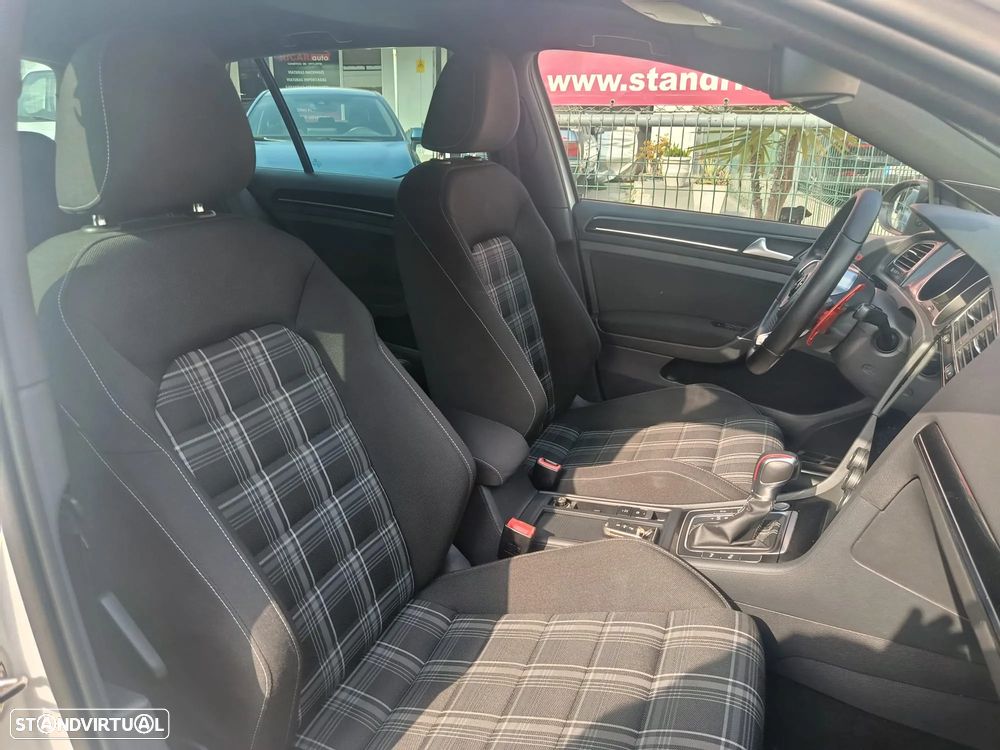 VW Golf GTD (BlueMotion ) DSG - 42