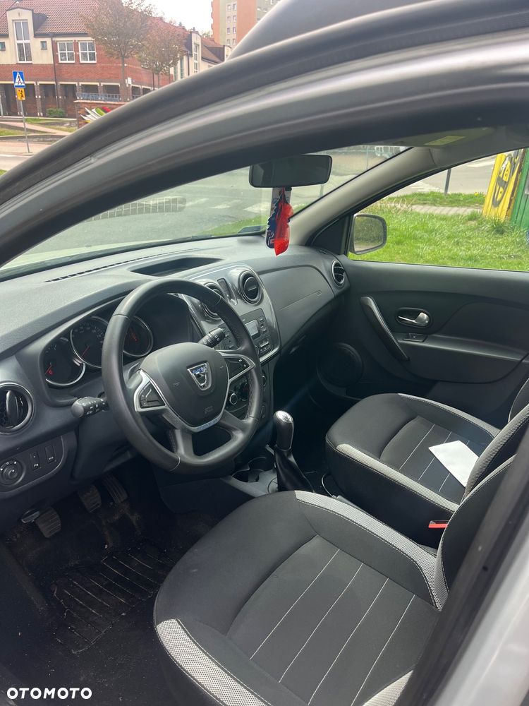 Dacia Sandero - 8