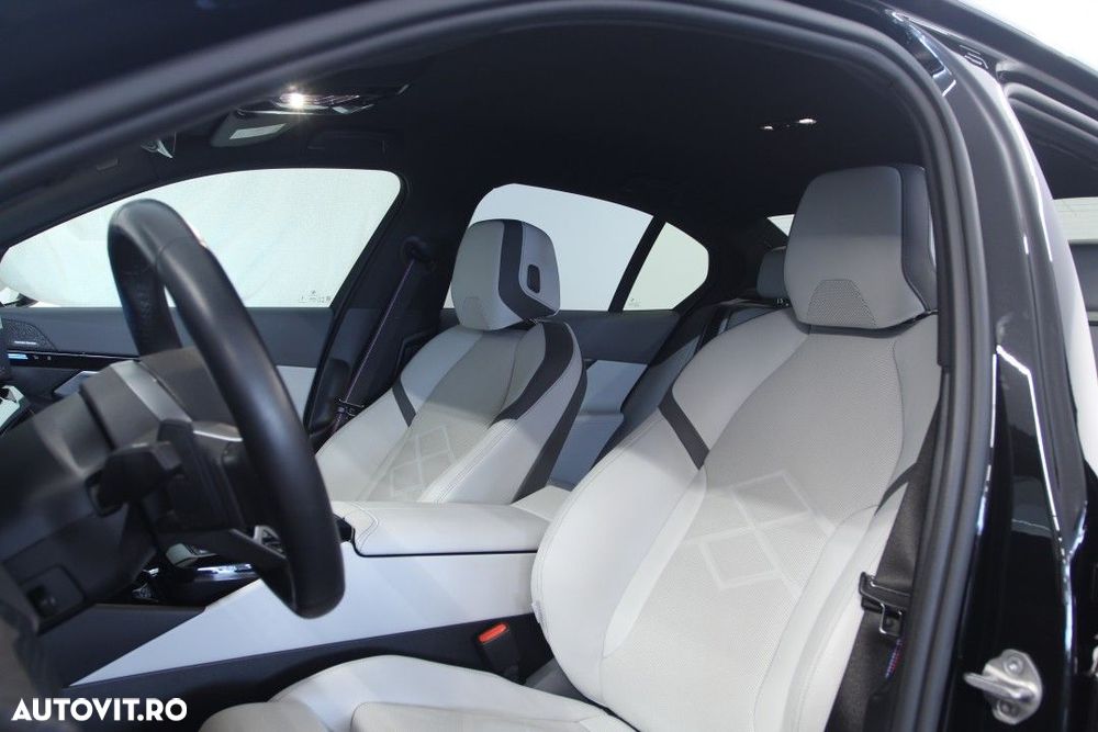 BMW Seria 5 520d AT MHEV - 35