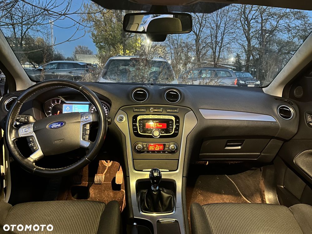 Ford Mondeo 1.6 T Titanium - 10