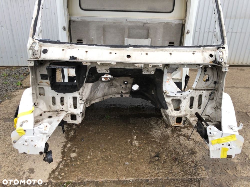 KABINA  IVECO DAILY VI Platforma / podwozie 2014 - 2022 35S15, 35C15, 40C15, 50C15, 60C15, 65C15, - 5