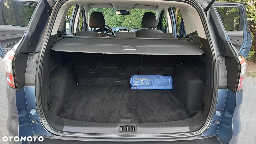 Ford Kuga 1.5 EcoBoost 2x4 Titanium - 35