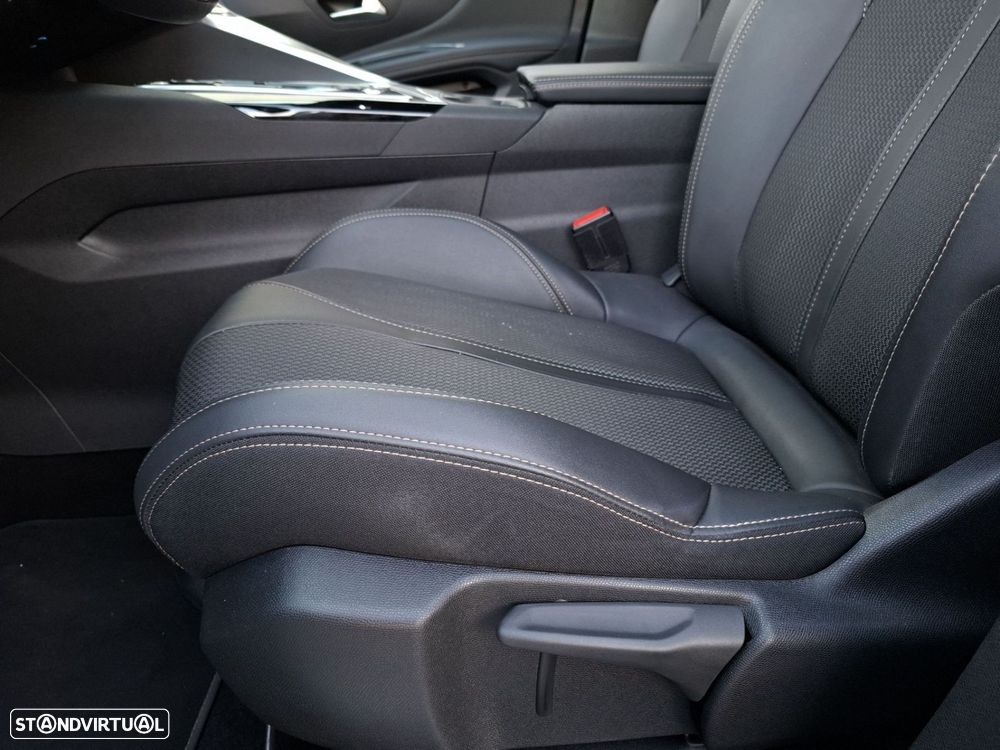 Peugeot 3008 1.6 Hybrid GT e-EAT8 - 26