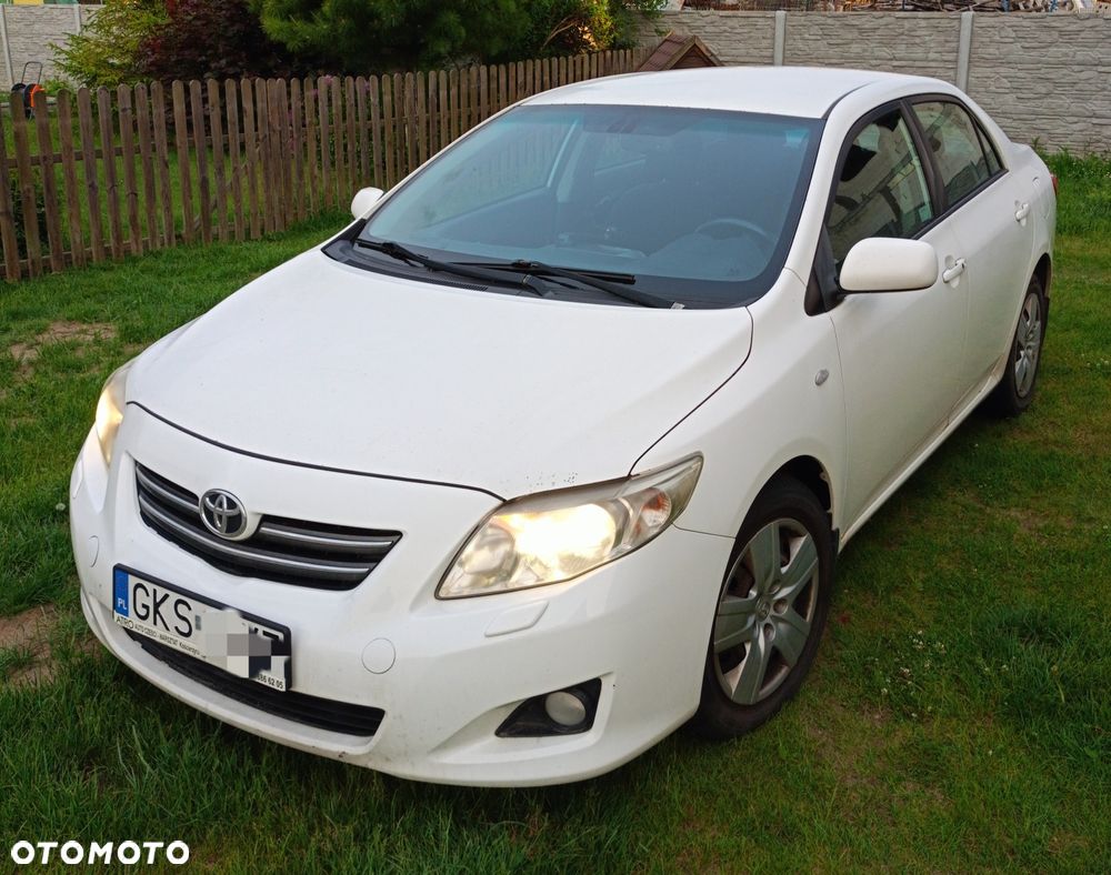 Toyota Corolla - 4