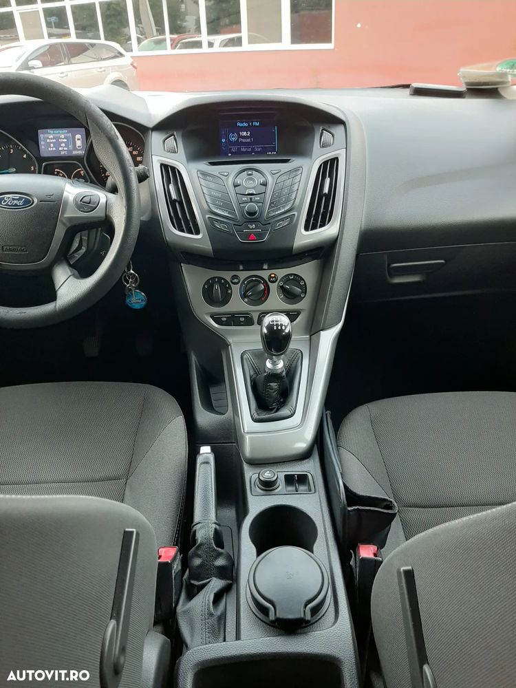 Ford Focus - 20
