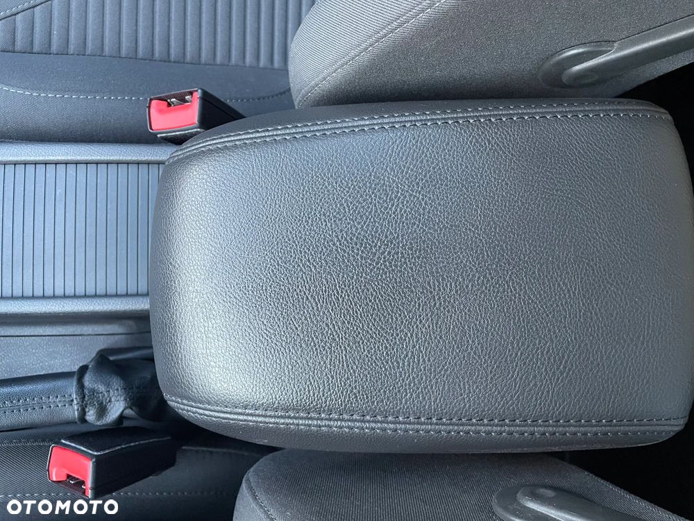 Ford Focus 1.0 EcoBoost Titanium ASS PowerShift - 29