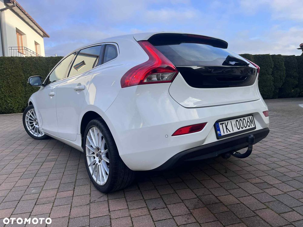 Volvo V40 D2 Momentum - 37