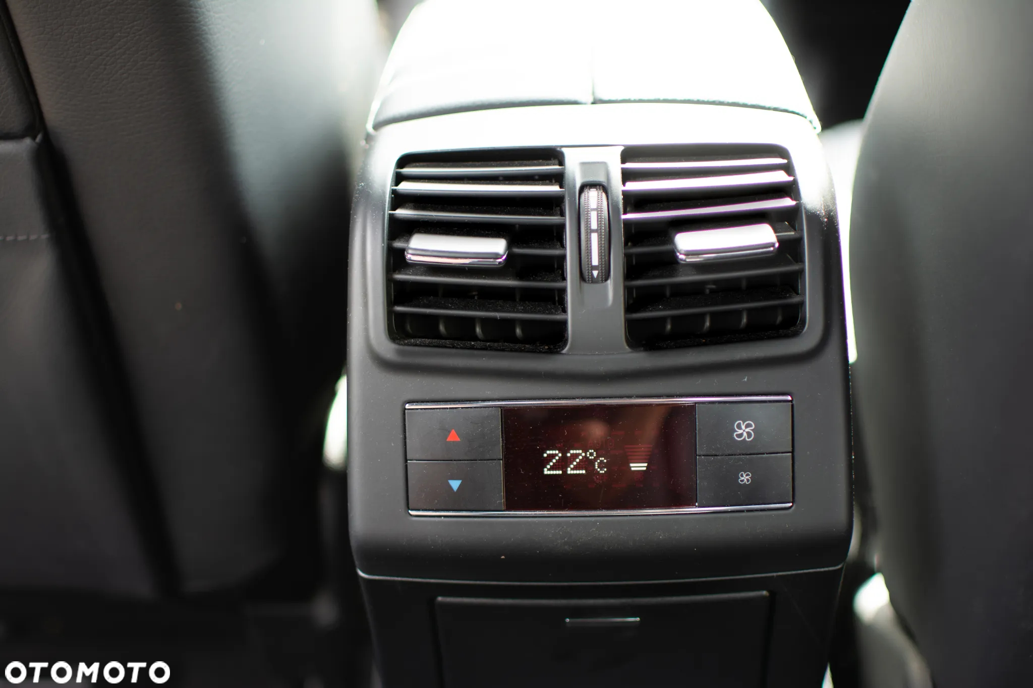 Mercedes-Benz Klasa E 500 BlueEffICIENCY Avantgarde - 7