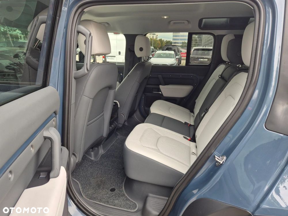 Land Rover Defender 3.0 D250 mHEV S - 15