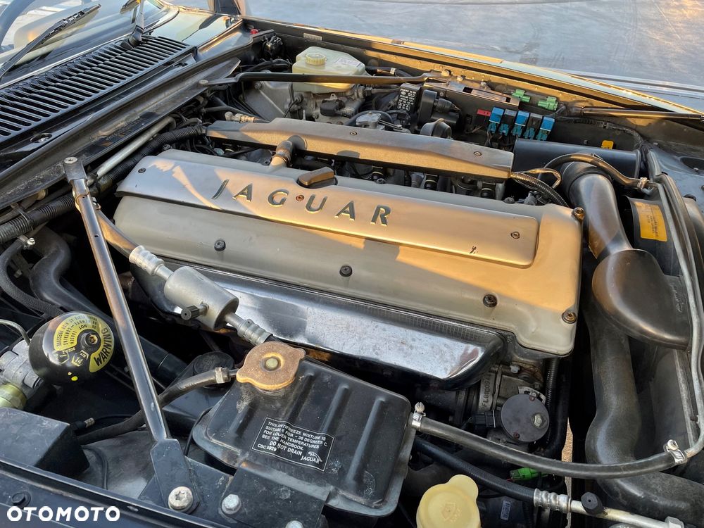Jaguar XJS - 23