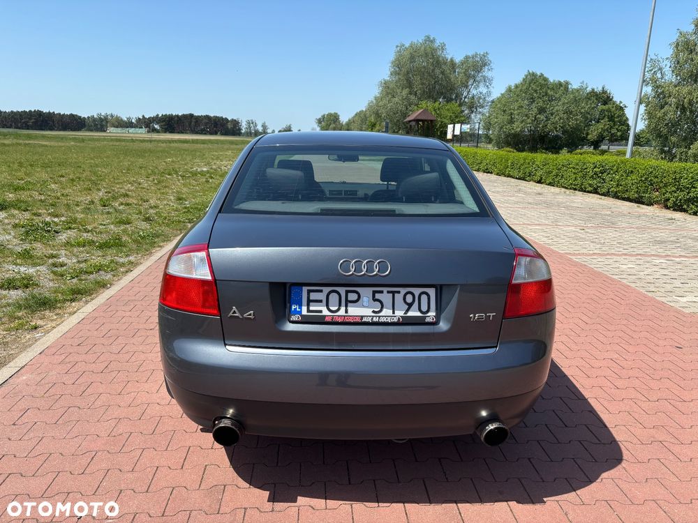 Audi A4 Limousine 1.8T - 10