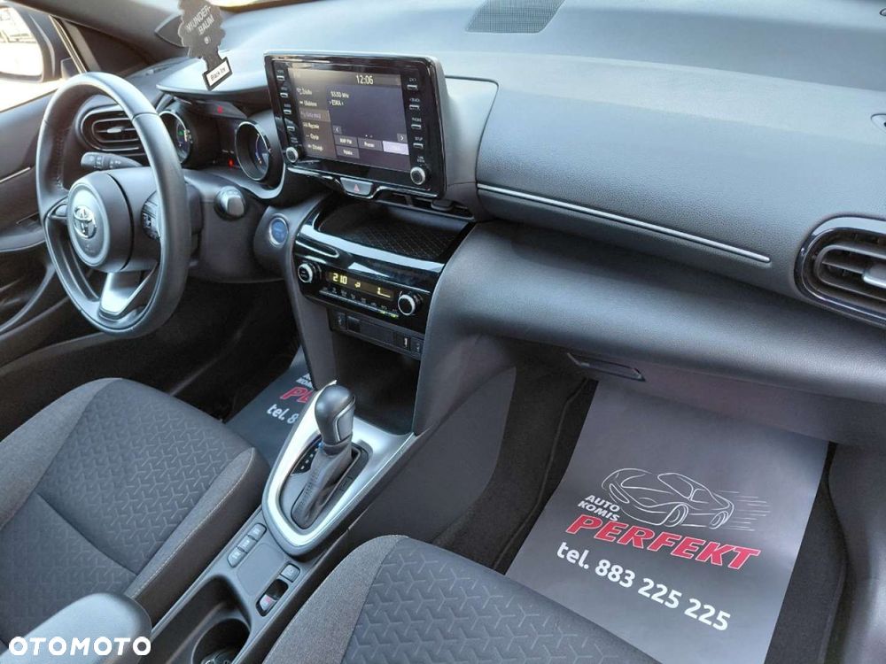 Toyota Yaris Cross - 15