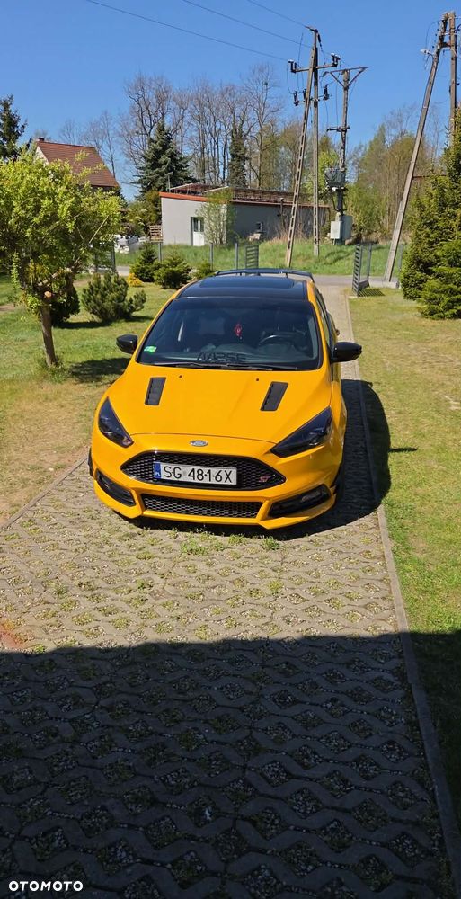 Ford Focus 2.0 EcoBoost ST - 2