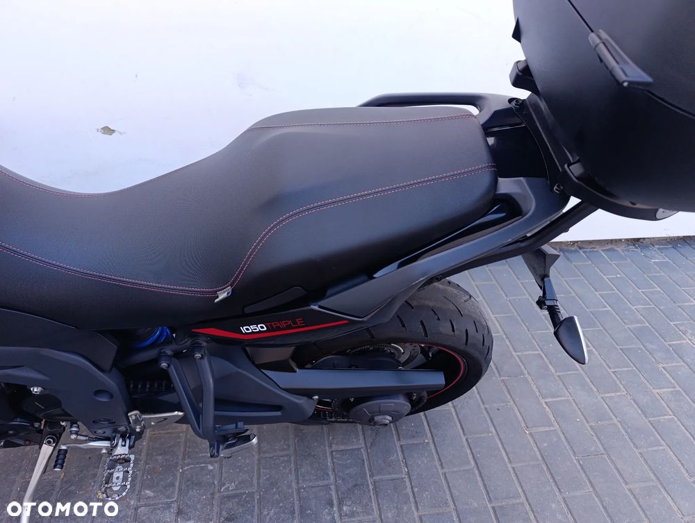 Triumph Tiger - 16