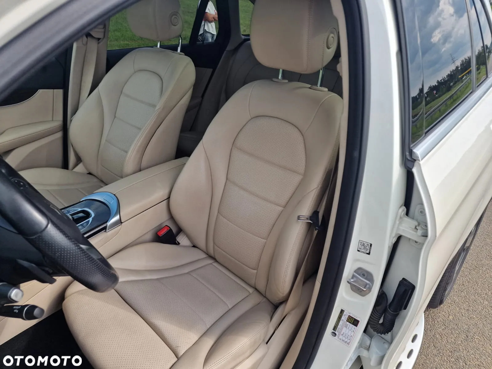Mercedes-Benz GLC 300 4Matic 9G-TRONIC Exclusive - 9