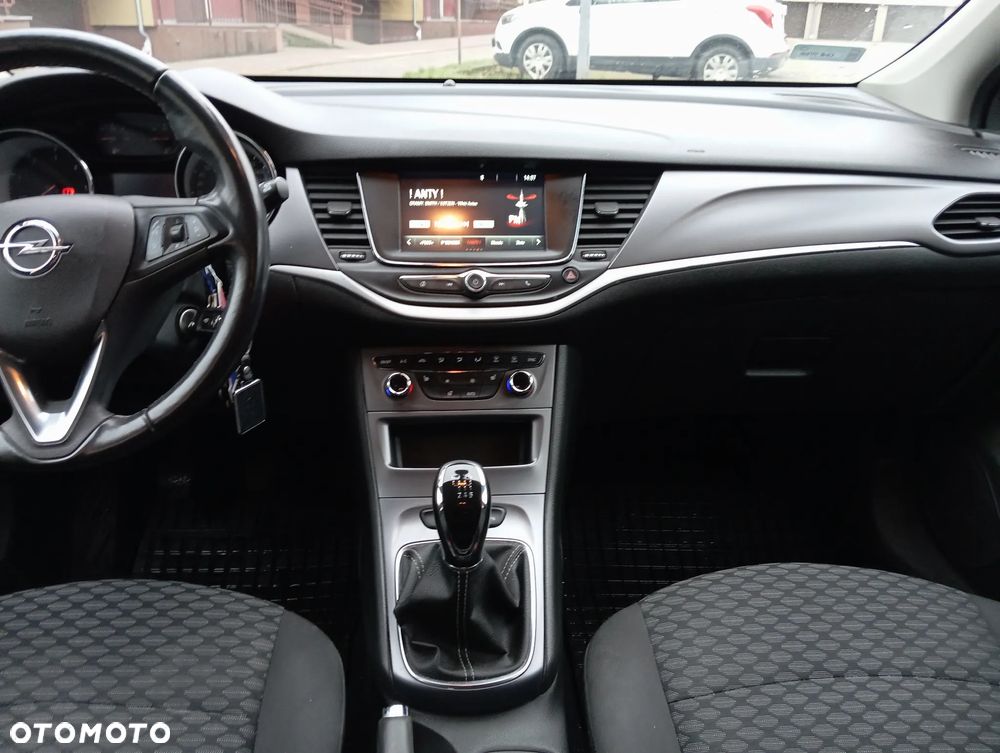 Opel Astra V 1.6 CDTI Dynamic S&S - 18