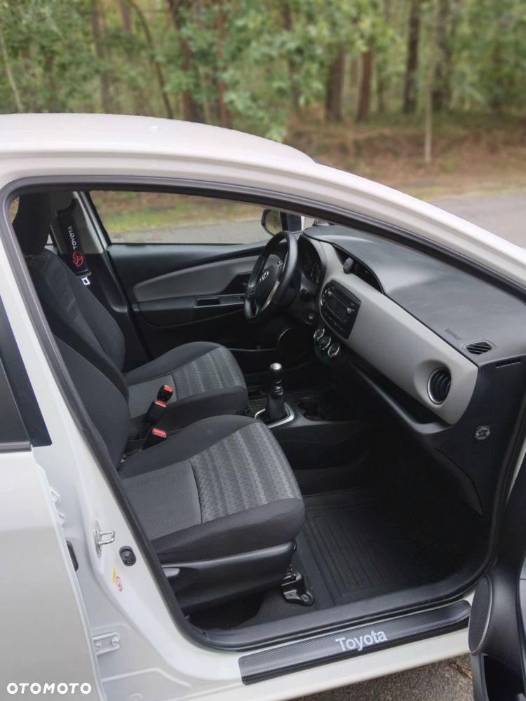Toyota Yaris 1.33 Active EU6 - 6