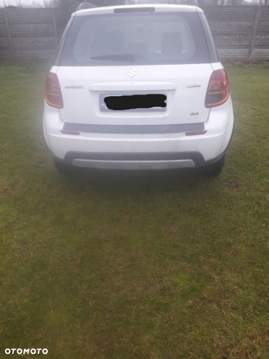 Suzuki SX4 2.0 DDiS 4x4 Comfort - 2